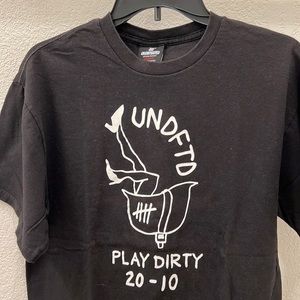 Undefeated T Shirt - “Play Dirty” - size Medium